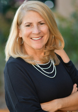 Melinda Muller Agent Photo